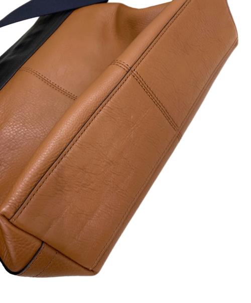 COACH（コーチ）COACH (コーチ) Small Messenger In Sport Calf ブラウン×ブラックの古着・服飾アイテム