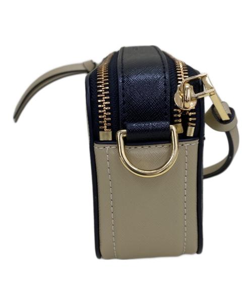 MARC JACOBS（マークジェイコブス）MARC JACOBS (マークジェイコブス) SNAPSHOT ベージュ×ブラックの古着・服飾アイテム