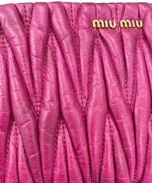 MIU MIU（ミュウミュウ）MIU MIU (ミュウミュウ) ショルダーバッグ ピンクの古着・服飾アイテム