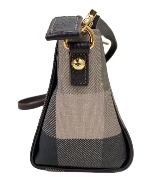 BLUE LABEL CRESTBRIDGE（ブルーレーベルクレストブリッジ）BLUE LABEL CRESTBRIDGE (ブルーレーベルクレストブリッジ) ショルダーバッグ ベージュ×ブラックの古着・服飾アイテム