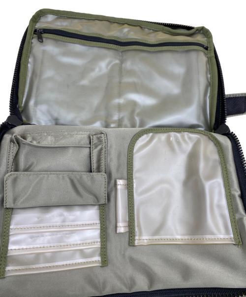 PORTER（ポーター）PORTER (ポーター) Danner (ダナー) ショルダーバッグ カーキの古着・服飾アイテム