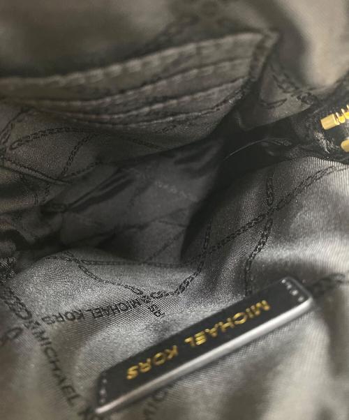 MICHAEL KORS（マイケル・コース）MICHAEL KORS (マイケル・コース) ショルダーポーチ ブラック×ゴールドの古着・服飾アイテム