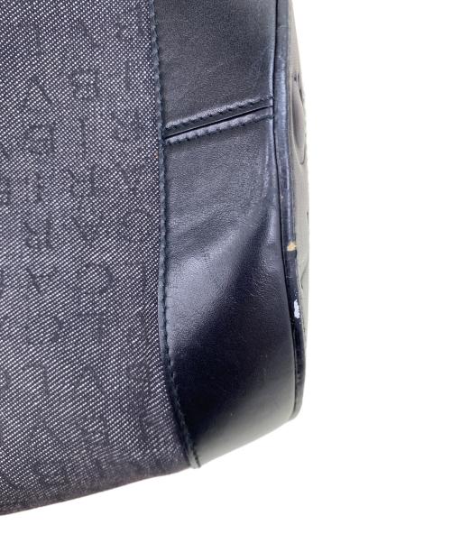 BVLGARI（ブルガリ）BVLGARI (ブルガリ) ワンショルダーバッグ グレー×ブラックの古着・服飾アイテム