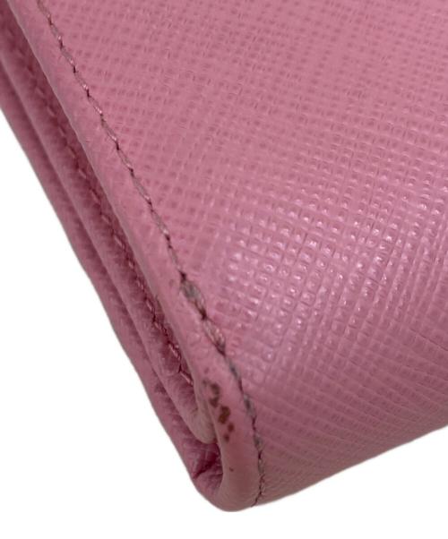 PRADA（プラダ）PRADA (プラダ) 2つ折り財布 ピンクの古着・服飾アイテム