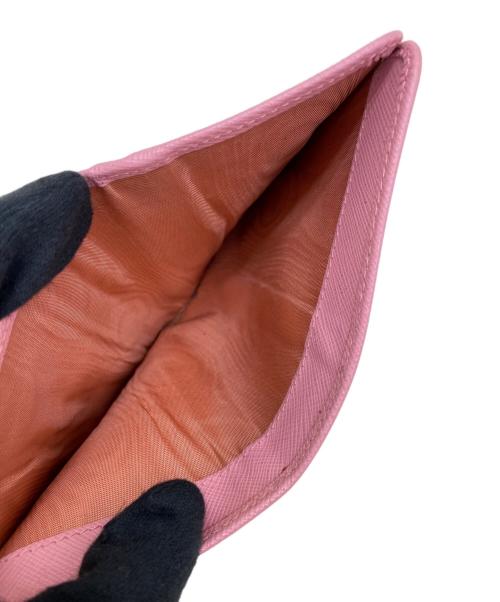 PRADA（プラダ）PRADA (プラダ) 2つ折り財布 ピンクの古着・服飾アイテム