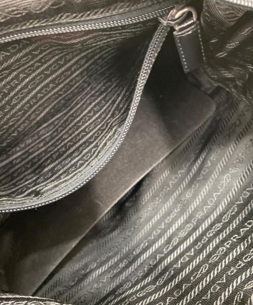 PRADA（プラダ）PRADA (プラダ) ナイロンショルダーバッグ ブラックの古着・服飾アイテム