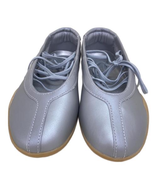 adidas（アディダス）adidas (アディダス) スニーカー グレー サイズ:23.5の古着・服飾アイテム