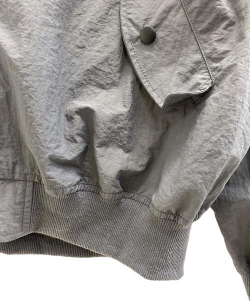 connett（コネット）connett (コネット) NYLON FISHING BOMBER JACKET グレー サイズ:2の古着・服飾アイテム