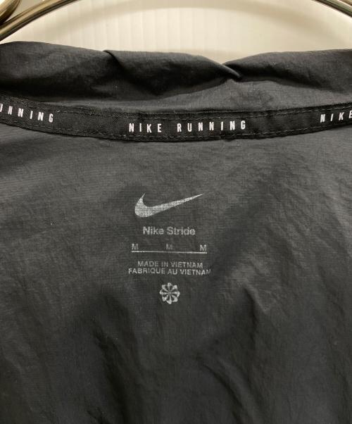 NIKE（ナイキ）NIKE (ナイキ) ストライド ランニングジャケット ブラック サイズ:Mの古着・服飾アイテム