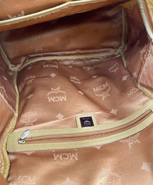 MCM（エムシーエム）MCM (エムシーエム) リュック ブラウンの古着・服飾アイテム