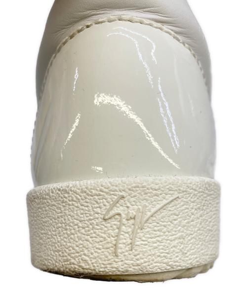 GIUSEPPE ZANOTTI（ジュゼッペザノッティ）GIUSEPPE ZANOTTI (ジュゼッペザノッティ) スニーカー ホワイト サイズ:39 1/2の古着・服飾アイテム