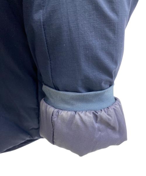 ARC'TERYX（アークテリクス）ARC'TERYX (アークテリクス) ATOM AR HOODY ネイビー サイズ:Lの古着・服飾アイテム