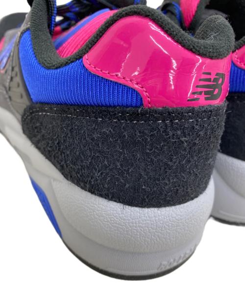 NEW BALANCE（ニューバランス）NEW BALANCE (ニューバランス) スニーカー グレー×ピンク サイズ:26.5の古着・服飾アイテム