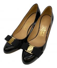 Salvatore Ferragamo（サルヴァトーレ フェラガモ）の古着「CARLA 70」｜ブラック