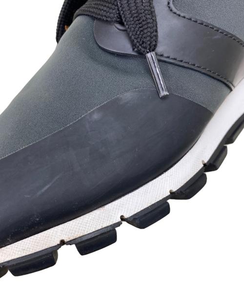 PRADA（プラダ）PRADA (プラダ) ネオプレントレーナーシューズ グレー×ブラック サイズ:8.5の古着・服飾アイテム