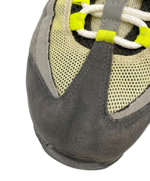 NIKE（ナイキ）NIKE (ナイキ) ローカットスニーカー グレー×イエロー サイズ:23.5の古着・服飾アイテム