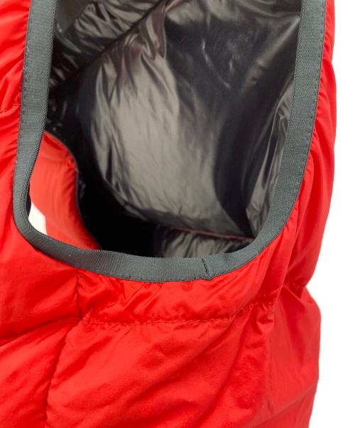 MONCLER（モンクレール）MONCLER (モンクレール) ダウンベスト レッド サイズ:3の古着・服飾アイテム