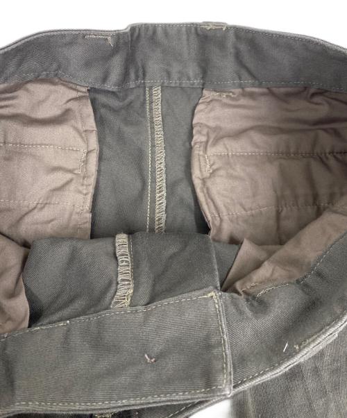 FIDELITY（フィデリティー）FIDELITY (フィデリティー) 2TUCK TWILL TROUSERS PANTS カーキ サイズ:Lの古着・服飾アイテム