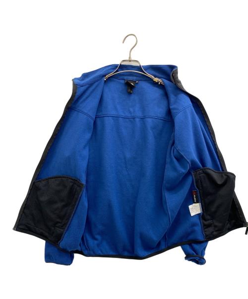 THE NORTH FACE（ザ ノース フェイス）THE NORTH FACE (ザ ノース フェイス) マウンテンバーサマイクロジャケット ブルー×ブラック サイズ:Sの古着・服飾アイテム
