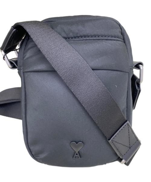 AMI PARIS（アミ パリス）AMI PARIS (アミ パリス) 	SMALL ADC CROSS POCK BAG ULL011.AW002 ブラック 未使用品の古着・服飾アイテム