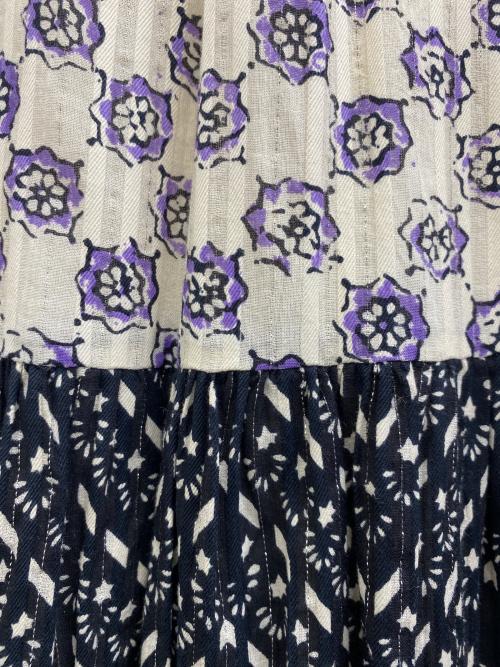 sara mallika（サラマリカ）sara mallika (サラマリカ) CTN KIKA ETHNIC PRT SK ホワイト×ブラック サイズ:Ｍの古着・服飾アイテム