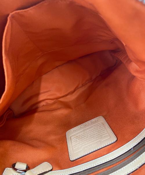 COACH（コーチ）COACH (コーチ) ショルダーバッグ ベージュの古着・服飾アイテム