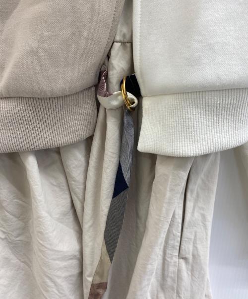 BLUE LABEL CRESTBRIDGE（ブルーレーベルクレストブリッジ）BLUE LABEL CRESTBRIDGE (ブルーレーベルクレストブリッジ) ダンボールパーカードッキングワンピース アイボリー サイズ:36の古着・服飾アイテム