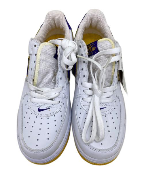 NIKE（ナイキ）NIKE (ナイキ) スニーカー ホワイト×パープル サイズ:26の古着・服飾アイテム