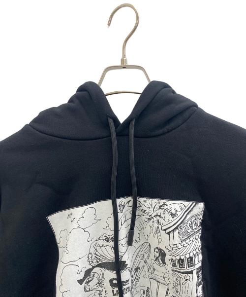 LACOSTE（ラコステ）LACOSTE (ラコステ) ONE PIECE (ワンピース) 扉絵プリント フーディー ブラック サイズ:3 未使用品の古着・服飾アイテム