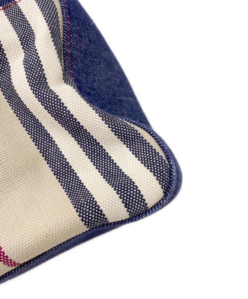 BURBERRY LONDON（バーバリーロンドン）BURBERRY LONDON (バーバリーロンドン) ハンドバッグ ベージュ×ブルーの古着・服飾アイテム