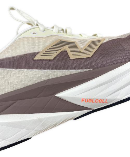 NEW BALANCE（ニューバランス）NEW BALANCE (ニューバランス) ランニングシューズ ブラウン×ホワイト サイズ:28.5cmの古着・服飾アイテム