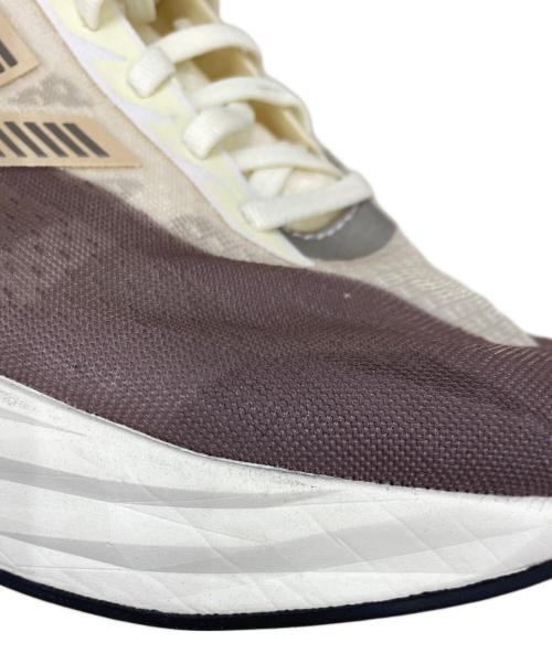NEW BALANCE（ニューバランス）NEW BALANCE (ニューバランス) ランニングシューズ ブラウン×ホワイト サイズ:28.5cmの古着・服飾アイテム