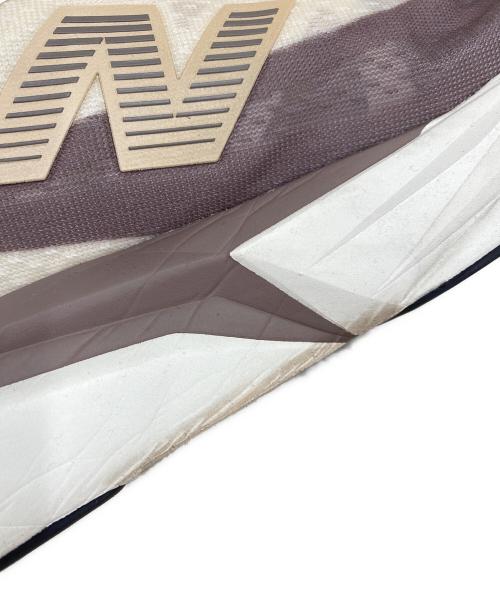 NEW BALANCE（ニューバランス）NEW BALANCE (ニューバランス) ランニングシューズ ブラウン×ホワイト サイズ:28.5cmの古着・服飾アイテム