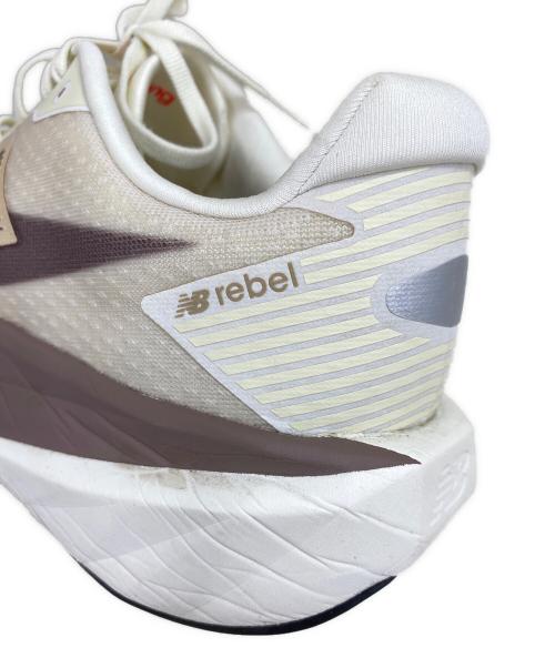 NEW BALANCE（ニューバランス）NEW BALANCE (ニューバランス) ランニングシューズ ブラウン×ホワイト サイズ:28.5cmの古着・服飾アイテム