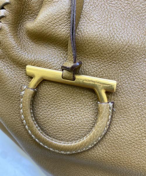 Salvatore Ferragamo（サルヴァトーレ フェラガモ）Salvatore Ferragamo (サルヴァトーレ フェラガモ) ハンドバッグ ブラウンの古着・服飾アイテム