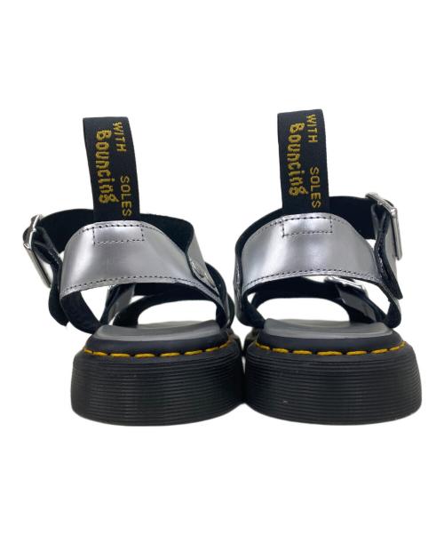 Dr.Martens（ドクターマーチン）Dr.Martens (ドクターマーチン) サンダル シルバー サイズ:27cmの古着・服飾アイテム