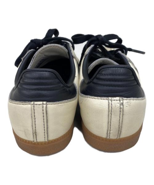 adidas（アディダス）adidas (アディダス) ローカットスニーカー ブラック×ホワイト サイズ:235の古着・服飾アイテム