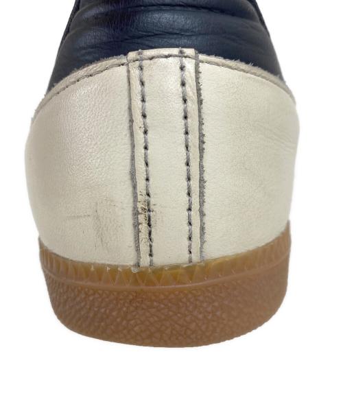 adidas（アディダス）adidas (アディダス) ローカットスニーカー ブラック×ホワイト サイズ:235の古着・服飾アイテム