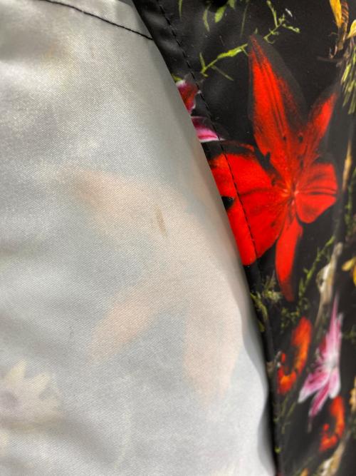 NO ID.（ノーアイディー）NO ID. (ノーアイディー) Flower Print Trench Coat ブラック サイズ:1 未使用品の古着・服飾アイテム