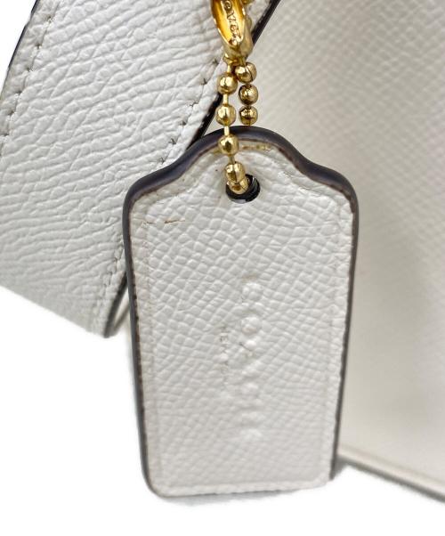 COACH（コーチ）COACH (コーチ) リュック アイボリーの古着・服飾アイテム