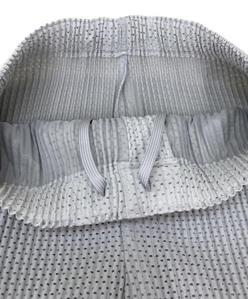 HOMME PLISSE ISSEY MIYAKE（オム プリッセ イッセイ ミヤケ）HOMME PLISSE ISSEY MIYAKE (オム プリッセ イッセイ ミヤケ) プリーツパンツ ライトグリーン サイズ:1の古着・服飾アイテム
