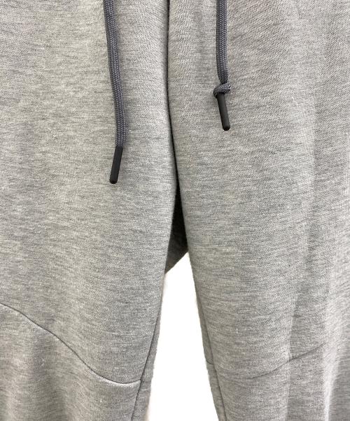 NIKE（ナイキ）NIKE (ナイキ) テックフリースジョガーパンツ グレー サイズ:Sの古着・服飾アイテム