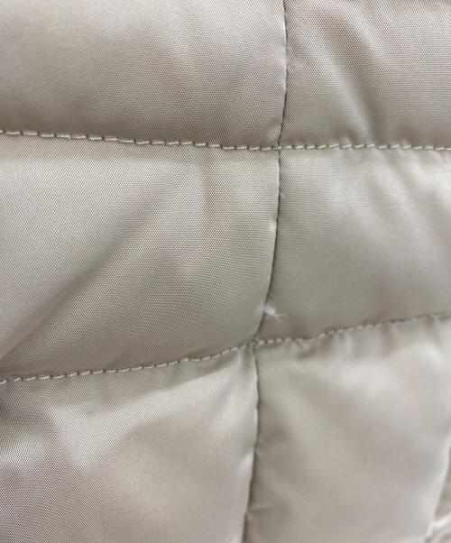 MONCLER（モンクレール）MONCLER (モンクレール) ダウンコート ベージュの古着・服飾アイテム