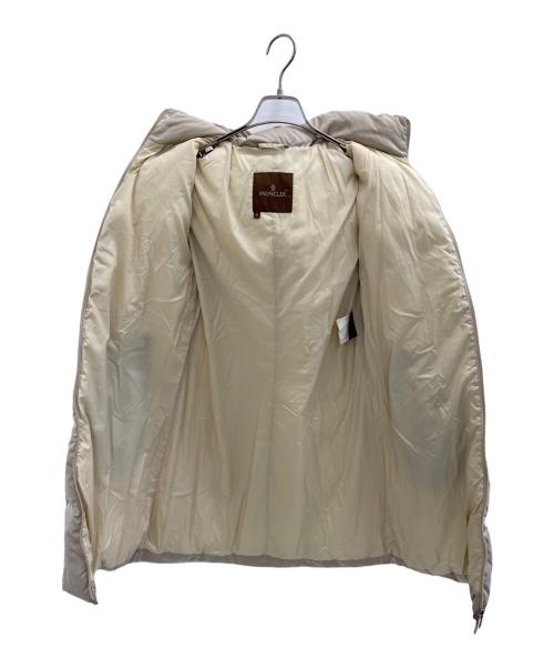 MONCLER（モンクレール）MONCLER (モンクレール) ダウンコート ベージュの古着・服飾アイテム