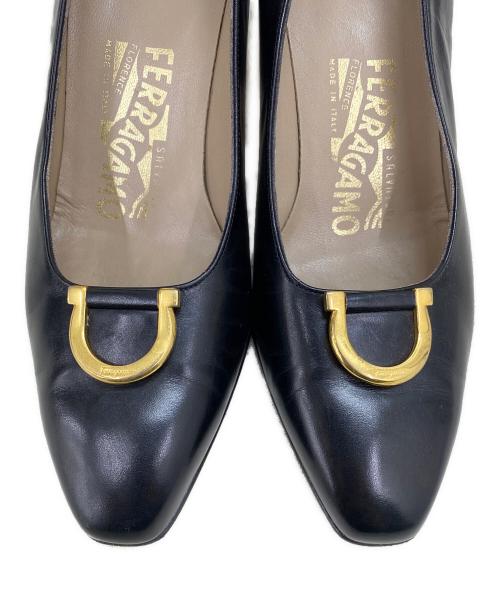 Salvatore Ferragamo（サルヴァトーレ フェラガモ）Salvatore Ferragamo (サルヴァトーレ フェラガモ) ヒールパンプス ブラック サイズ:6の古着・服飾アイテム