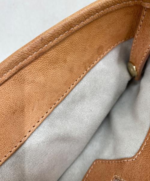 JIMMY CHOO（ジミーチュウ）JIMMY CHOO (ジミーチュウ) ハンドバッグ ブラウンの古着・服飾アイテム