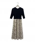 JUSGLITTYジャスグリッティー）の古着「エンブロイダリーフラワードッキングワンピース」｜ブラック×ベージュ