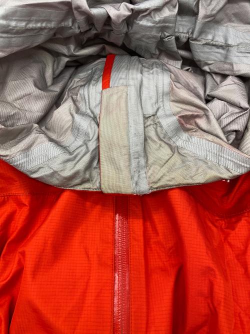 mont-bell（モンベル）mont-bell (モンベル) レインダンサージャケット レッド サイズ:Lの古着・服飾アイテム