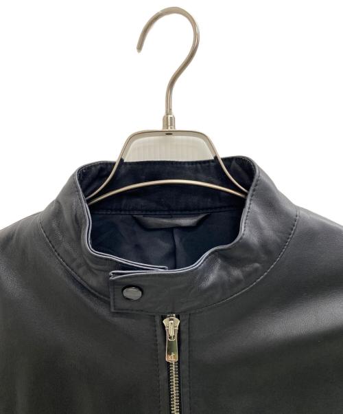 MEN'S BIGI（メンズビギ）MEN'S BIGI (メンズビギ) 袖ニット切替スタンドカラーレザージャケット ブラック サイズ:Mの古着・服飾アイテム