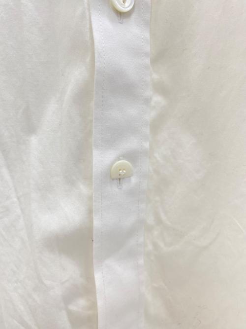 BURBERRY（バーバリー）BURBERRY (バーバリー) 刺繍エンブレムロングスリーブシャツ ホワイト サイズ:Mの古着・服飾アイテム
